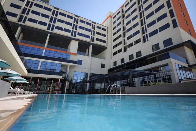 Studio One Dubai Hotel offers an outdoor pool