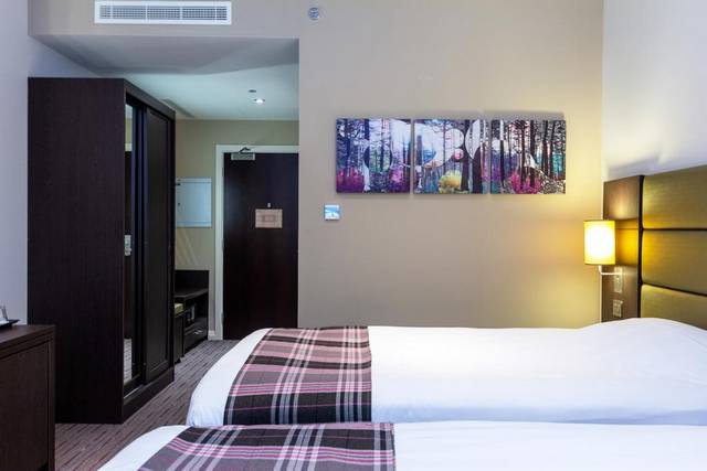 Premier Inn Dubai Al Jaddaf Hotel owns a range of rooms of varying sizes and facilities.