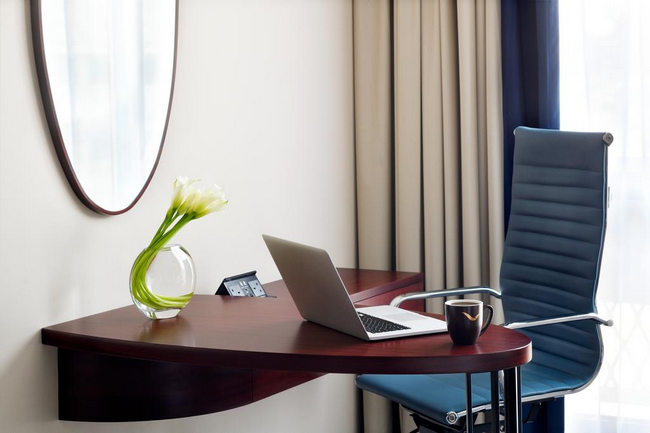 Movenpick Hotel Dubai Sheikh Zayed Road provides great services
