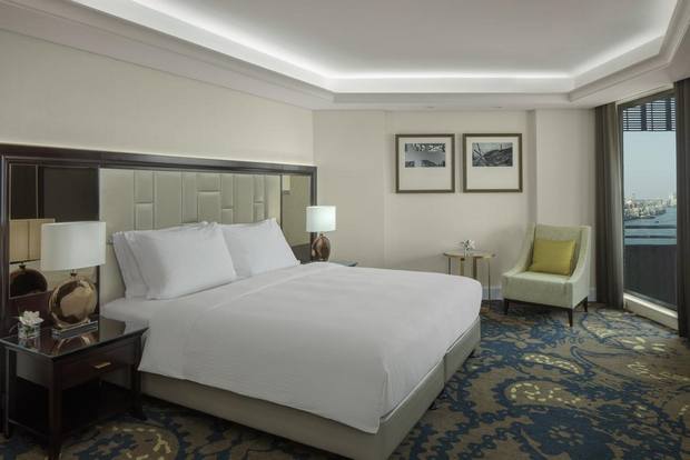 The rooms of Radisson Blu Dubai Creek are spacious and clean