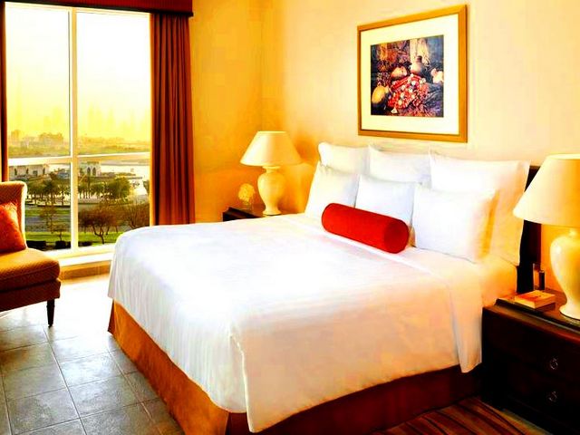 Marriott Executive Apartments Dubai is one of the Emirates hotels that provides a high level of privacy