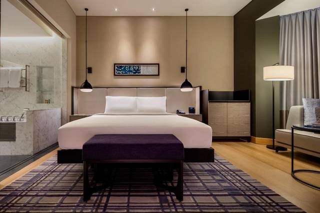 Hilton Kuala Lumpur boasts many services, making it the perfect choice among 5-star Kuala Lumpur hotels