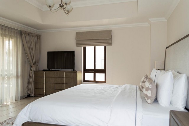 Dubai Creek villas have spacious and clean rooms.