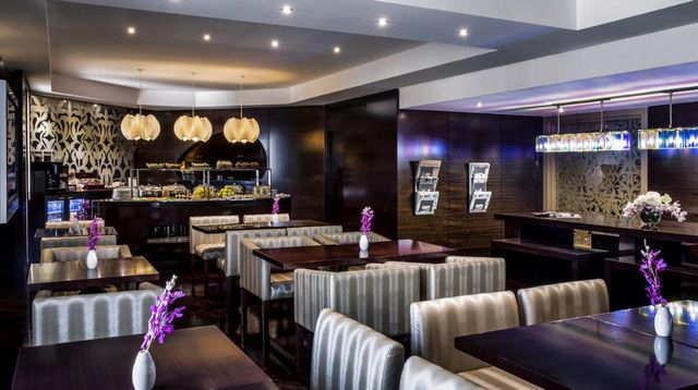 Crowne Plaza Deira has an upscale and organized restaurant.