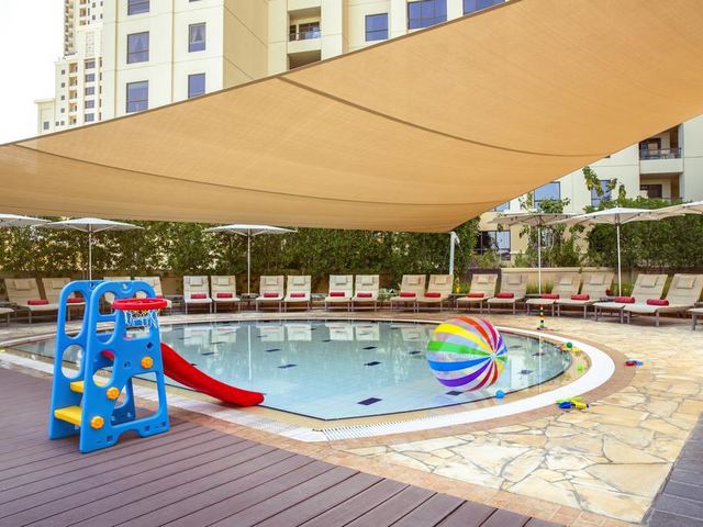 Rotana Hotel includes a number of swimming pools, including a children's pool.