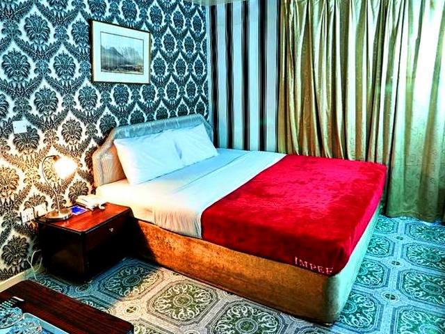 The rooms of Al Gharb Hotel Dubai are fully equipped