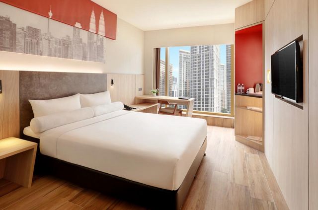 Ibis Kuala Lumpur City Center Hotel is one of the 4-star Kuala Lumpur City Center hotels that we recommend