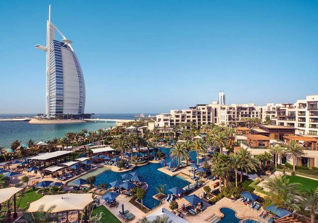 Report on the advantages and disadvantages of Jumeirah Al Naseem Dubai