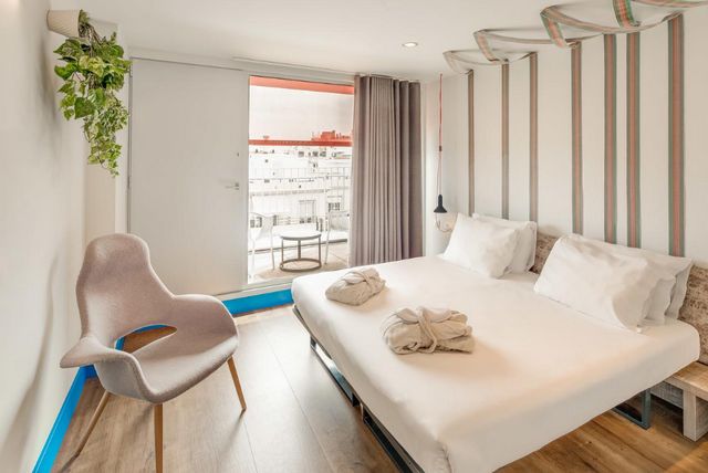 1581405929 899 Top 5 of the cheapest hotels in Barcelona 2020 - Top 5 of the cheapest hotels in Barcelona 2022