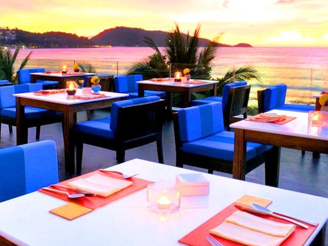 1581406019 344 Top 5 Phuket hotels by the sea recommended 2020 - Top 5 Phuket hotels by the sea recommended 2022