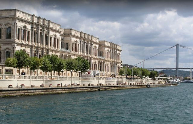 Attractions near Istanbul's love cafe