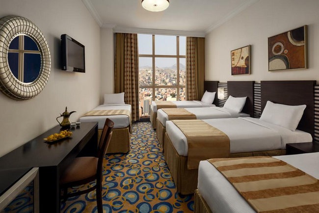 Five-star rooms with great views in 4-star Makkah hotels