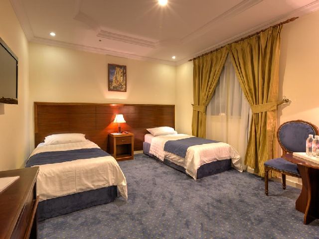 Drnef Ajyad Hotel is a 4-star hotel that provides distinguished services and is one of Ajyad Al Sad Street hotels
