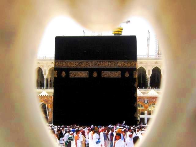 Living in hotels overlooking the Kaaba is a great experience thanks to its excellent services and facilities