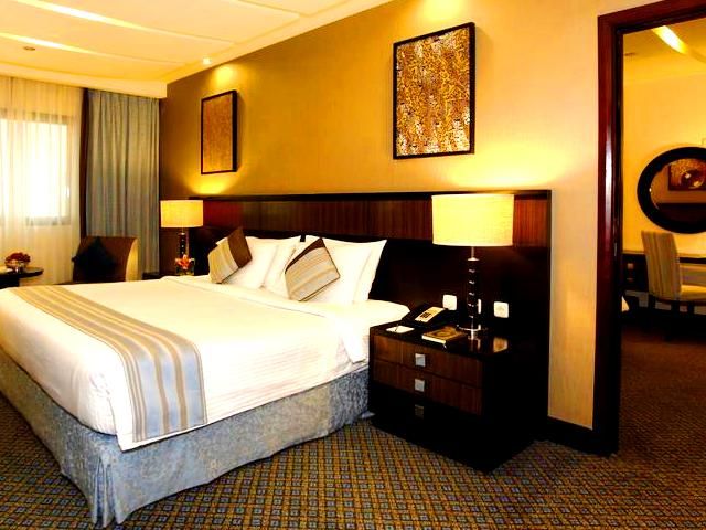 The hotels on the Haram provide excellent facilities and excellent services for the convenience of travelers