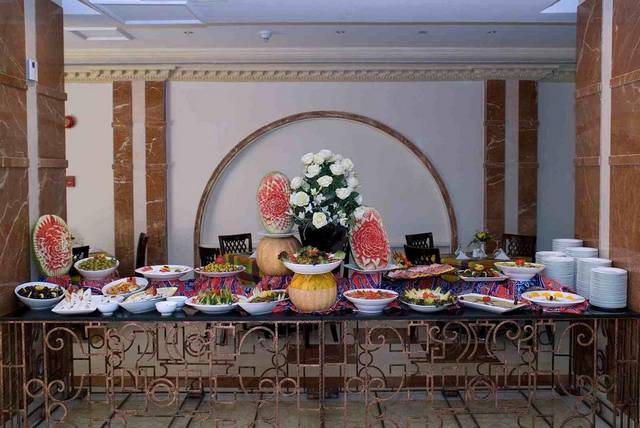 Dar Al-Eiman Hotel is one of the best hotels in Medina, suitable for families
