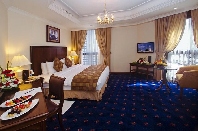 The InterContinental Dar Al Hijra Hotel has various rooms suitable for families, grooms and VIPs