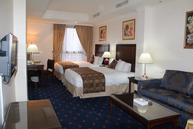 Al-Hijrah Hotel in Al-Madinah Al Munawwarah is a four-star hotel with luxurious service and excellent accommodation