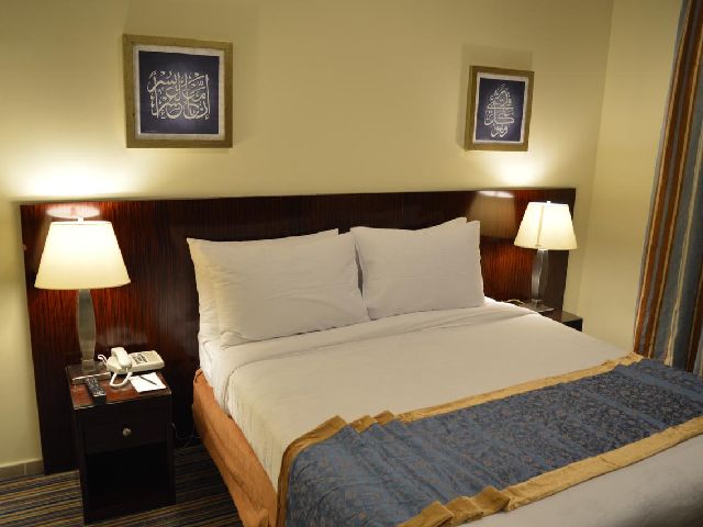 An elegant standard bedroom in Dar Al Eiman Al Manar 