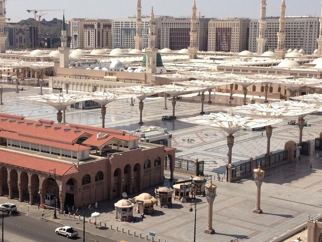 Saraya Tabah Hotel is located in Medina, near the Prophet's Mosque.