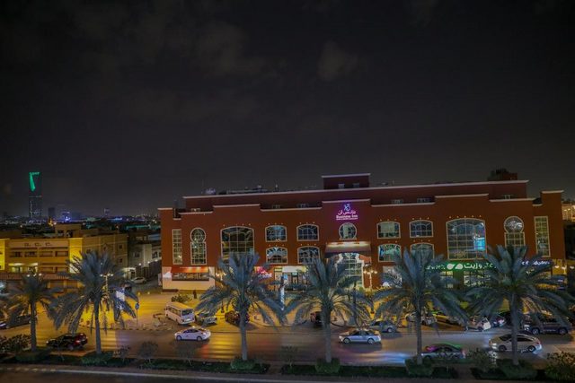 Business Inn Al-Tahlia Hotel is located in the Sulaymaniyah district in Riyadh