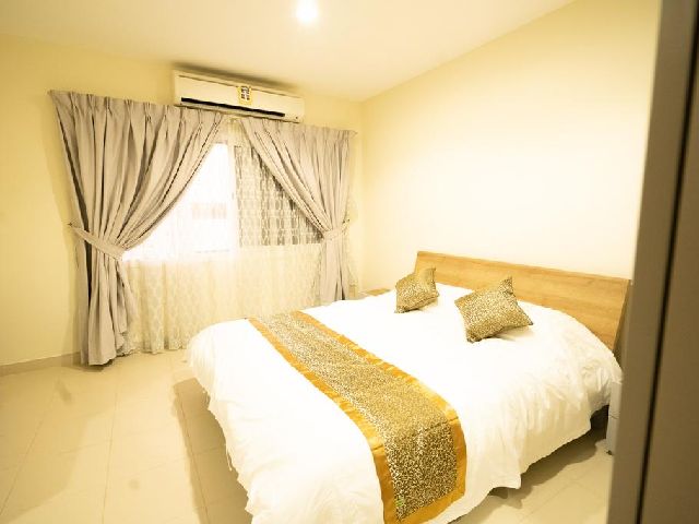 The hotel is one of the most beautiful and inexpensive Jeddah chalets