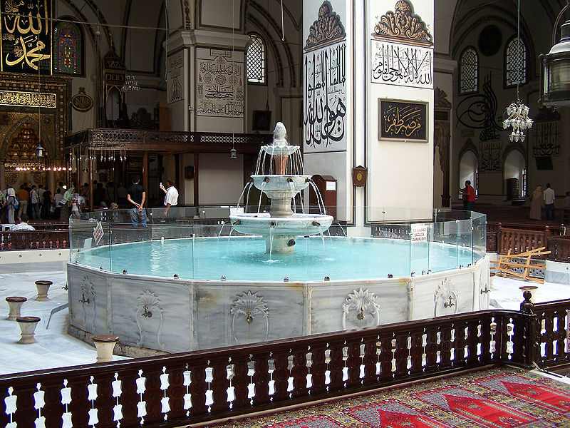 Learn about the Great Mosque, one of the most important features of the Turkish Stock Exchange