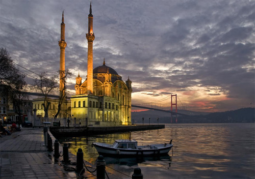 1581410799 168 The 4 best activities in Istanbuls Ortakoy area - The 4 best activities in Istanbul's Ortakoy area