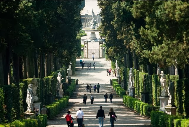The Boboli Gardens are one of the most beautiful gardens in Florence