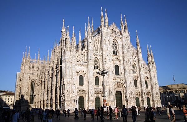Milan Cathedral is one of the most important tourist places in Milan