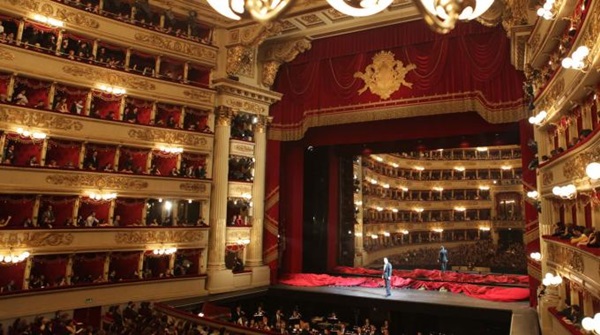 La Scala Theater is one of the most important tourist attractions in Milan