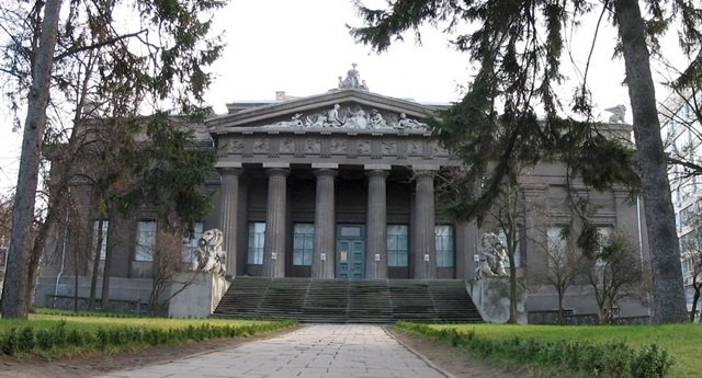 The National Museum of Art is one of the best places in Kiev for tourism