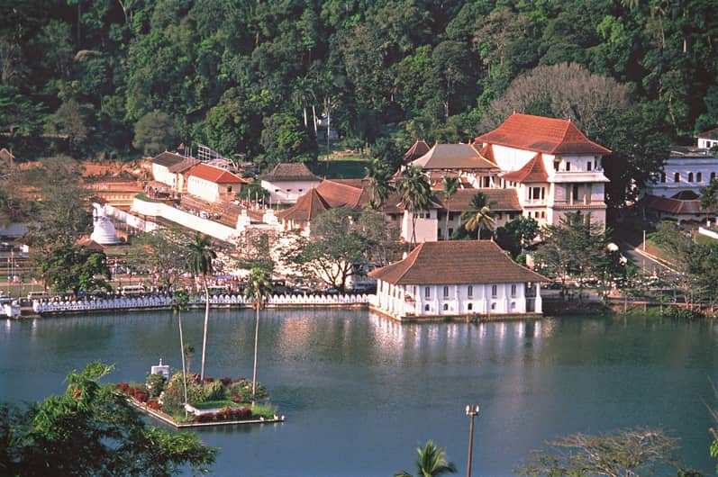 Lake Kandy is one of the most beautiful tourist places in Kandy, Sri Lanka
