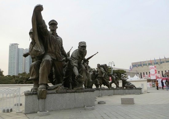 The Korean Military Museum is one of the best landmarks in the Korean city of Seoul