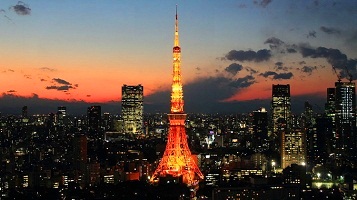 Tokyo Tower in Japan is one of the most important tourist places in Tokyo