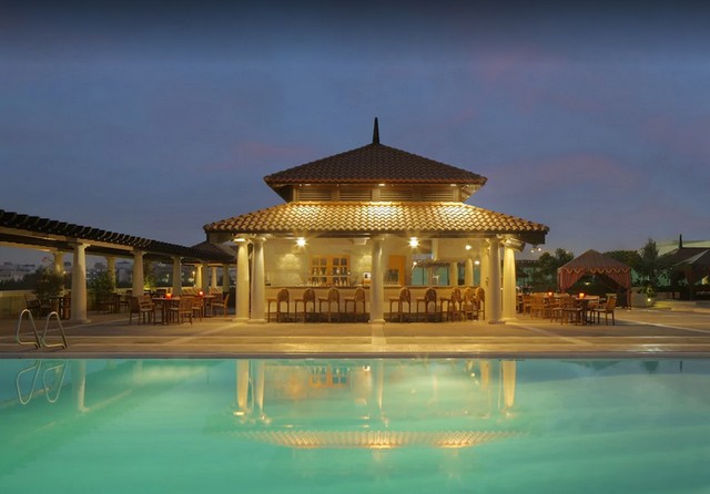 The Hyatt Regency Galleria Residence Dubai boasts a distinctive pool of pools