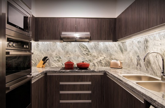 The Hyatt Regency Galleria Residence Dubai includes a fully-equipped kitchen