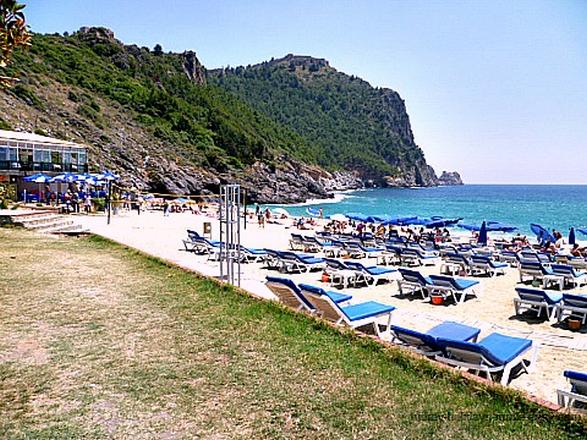 Damlatas Beach is a sandy beach located to the west of the old peninsula in Antalya