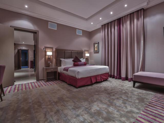 West Riyadh Resorts combines the luxury of West Riyadh hotels with the beauty and luxury of amenities