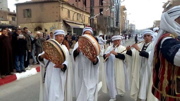 Learn the customs and traditions of the Algerian people