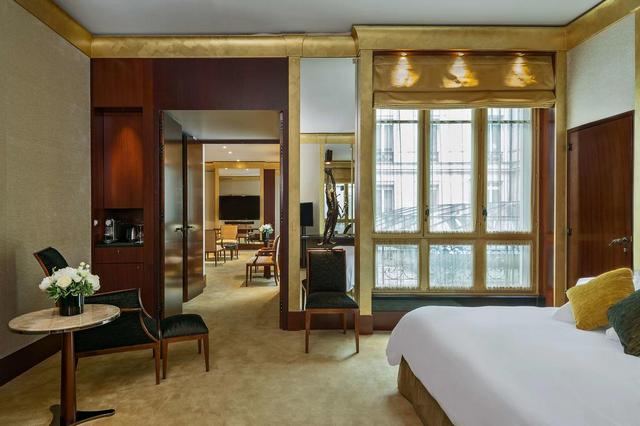     Park Hyatt Paris Vendome Hotel is one of the best hotels in central Paris, with a design that mixes the past and the present