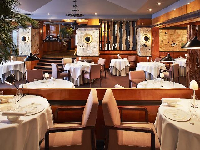 Tasty and luxurious Balzac hotel restaurant