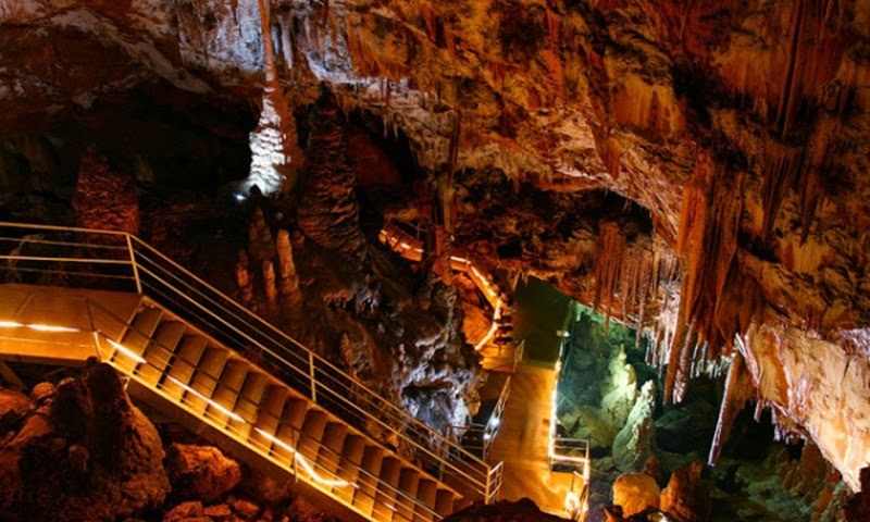 Eilat Cave, one of the most beautiful places of tourism on the Stock Exchange of Turkey