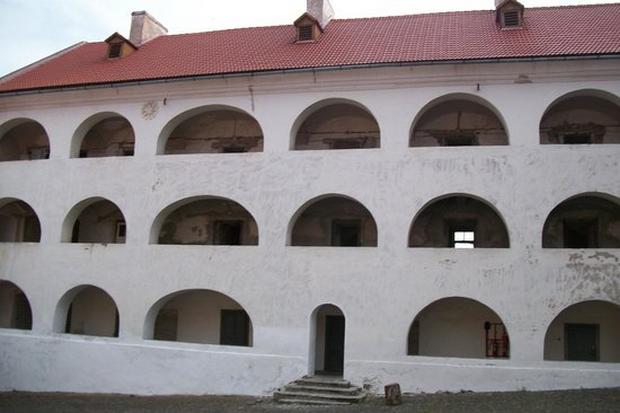 4 best activities in Palnok Castle in Ukraine - 4 best activities in Palnok Castle in Ukraine