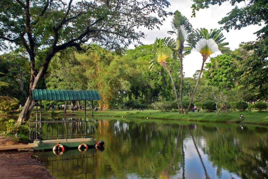 8 best activities in Viharamahadevi Park Colombo Sri Lanka - 8 best activities in Viharamahadevi Park, Colombo, Sri Lanka
