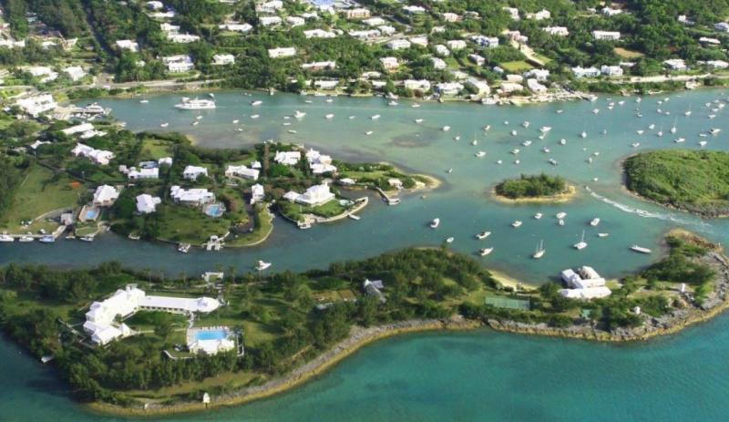 A pleasant trip to Bermuda “Hamilton” - A pleasant trip to Bermuda “Hamilton”