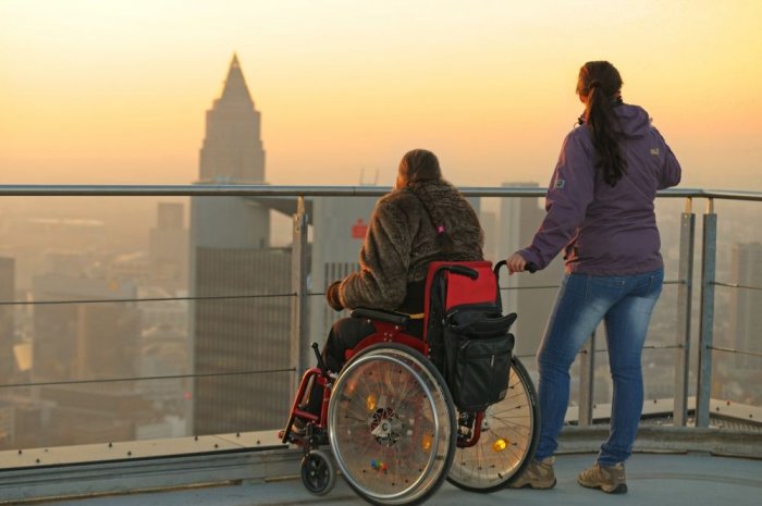 Advice when traveling with disabled people