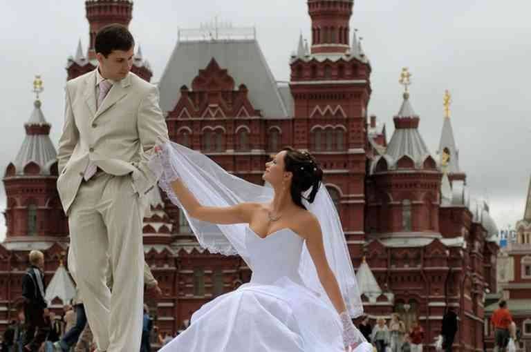 Customs and traditions of marriage in Russia .. And your - Customs and traditions of marriage in Russia .. And your guide to get acquainted with the most famous Russian customs and traditions ...