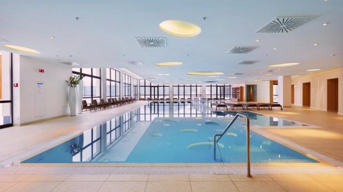 Radisson Blu Resort - Indoor Pool