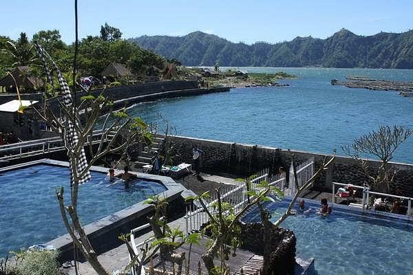 Experience relaxing hot springs in Indonesia - Experience relaxing hot springs in Indonesia